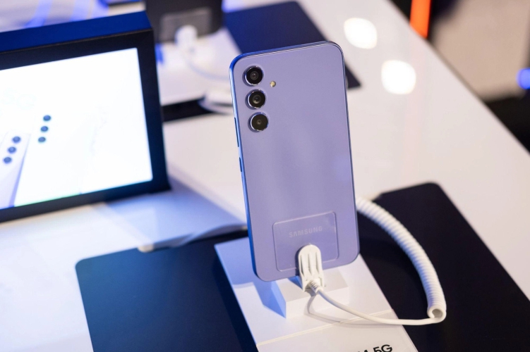 Camera tuyệt vời trên Galaxy A54 tiếp tục được cải tiến sau bản cập nhật firmware đầu tiên