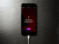 Đừng để pin iPhone có tuổi thọ sớm: 5 thói quen thông minh người dùng hiện đại cần có