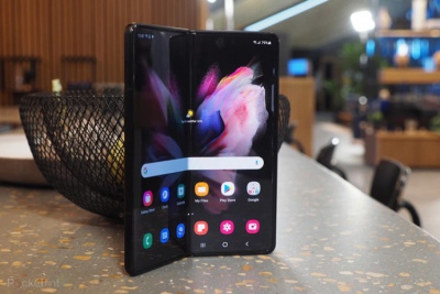 Galaxy Z Fold mới sẽ được trang bị kính cường lực Gorilla Glass Victus+, sạc nhanh hơn