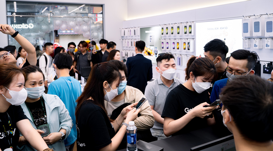 Hót Hòn Họt deal ngon 12.12 - Điện thoại Samsung Galaxy tại MT Smart giảm sốc từ 8-12/12. Mua ngay!