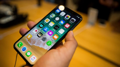 Phải làm gì khi iPhone bị loạn cảm ứng?