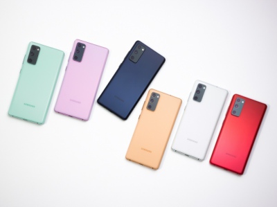 So sánh iPhone 11 Pro Max và Galaxy S20 Fe - Đâu là sự lựa chọn phù hợp?