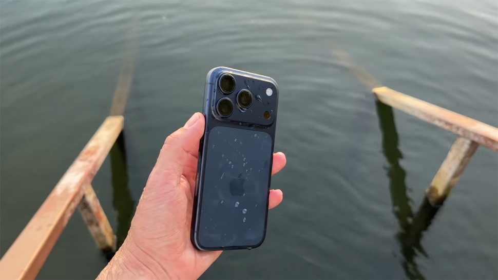 Tiêu chuẩn chống nước IP: Giải thích từ A–Z và danh sách các thiết bị Apple được hỗ trợ