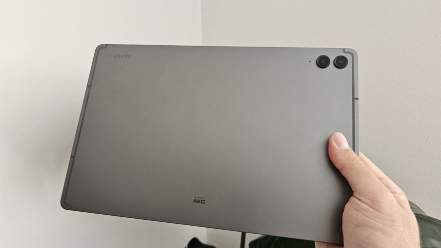 Trên tay nhanh Galaxy Tab S9 FE+: Trải nghiệm sau một tuần sử dụng