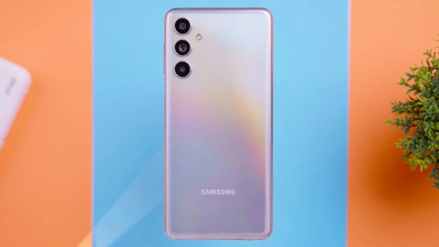 Xuất hiện video đánh giá Galaxy F54 5G trước thềm ra mắt