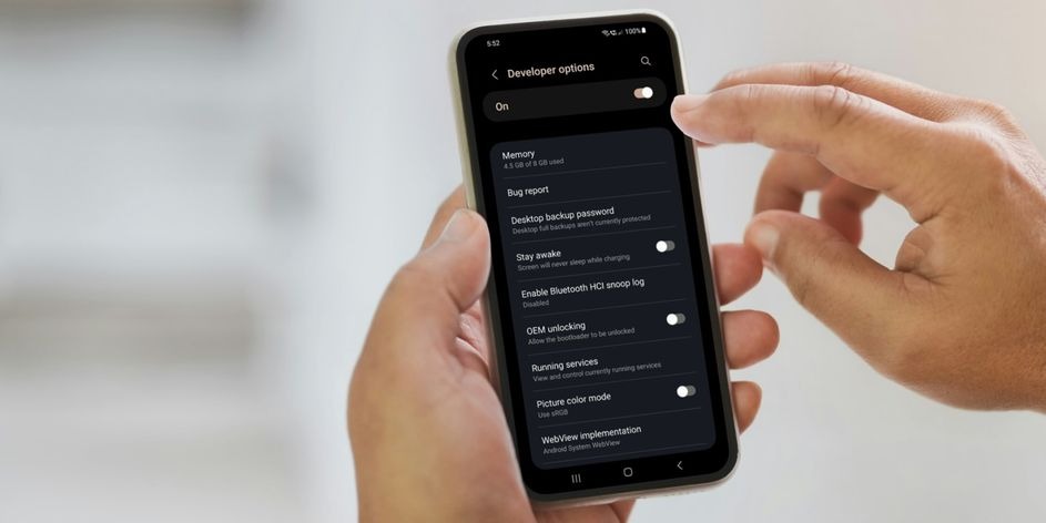 che-do-nha-phat-trien-tren-dien-thoai-android-la-gi-co-nen-bat-khong