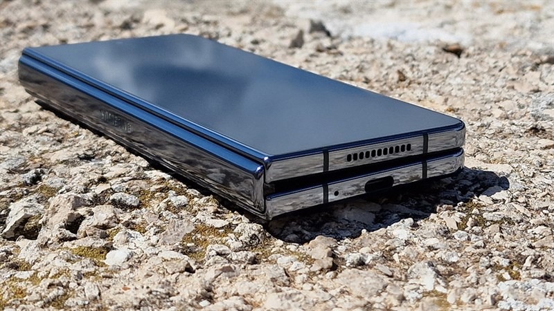 Bản lề trên Galaxy Z Fold5: Cải tiến nhỏ, lợi ích lớn