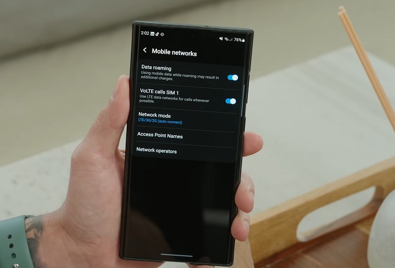 Tính năng Làm mới ứng dụng nền có thể gây tốn dung lượng dữ liệu di động của bạn