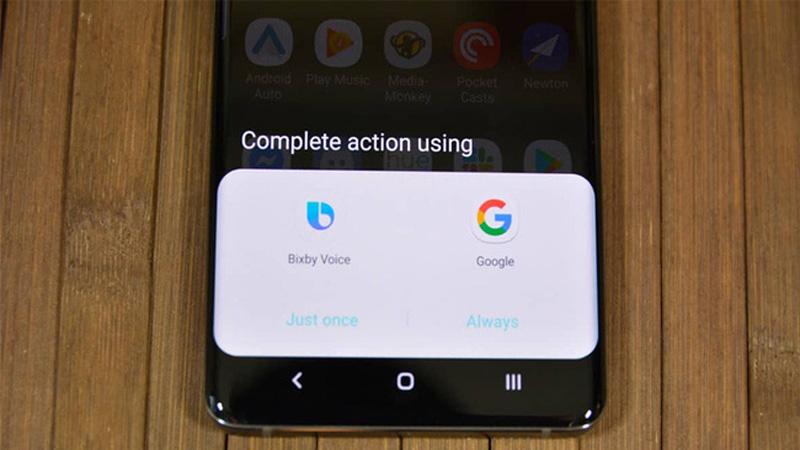 Hỏi Bixby hoặc Trợ lý Google