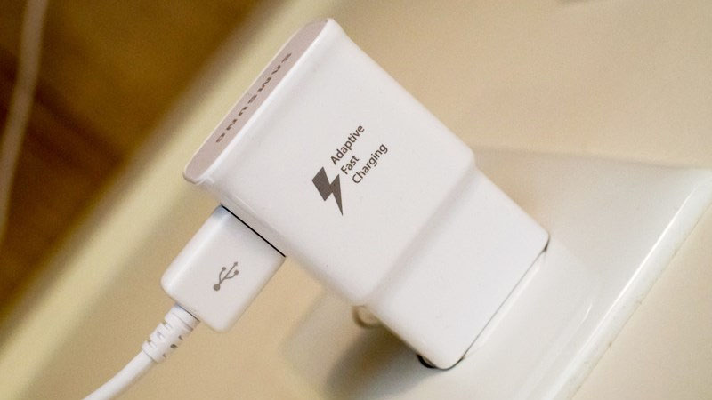 Bộ sạc của bạn có hỗ trợ sạc nhanh không?