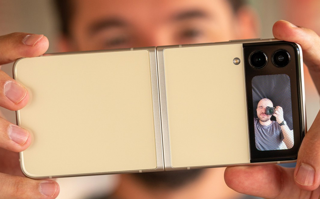 Camera Galaxy Z Flip 3