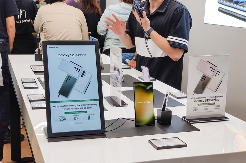 Có thể liên hệ với số Hotline Samsung 1800 588 855 để giải đáp thắc mắc của bạn về chương trình