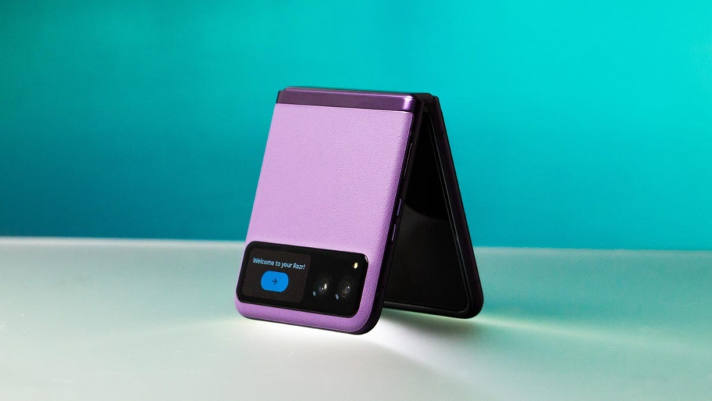 Tự hỏi: Liệu bạn có nên mua điện thoại có thể gập lại ở thời điểm hiện tại không?