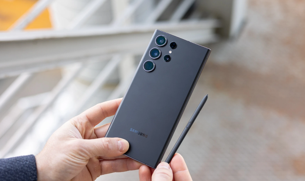 Phỏng vấn với ChatGPT: Galaxy S23 Ultra là mẫu smartphone hoàn hảo nhất chứ không phải iPhone