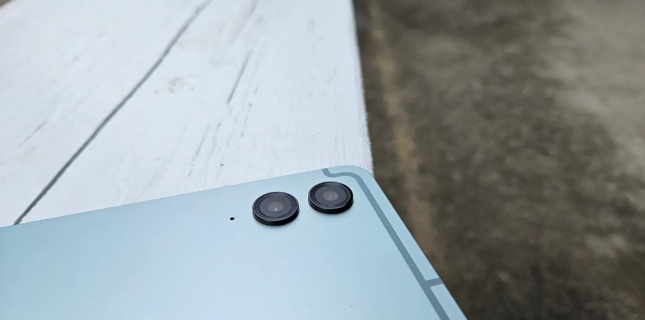 Đánh giá Samsung Galaxy Tab S9 FE Plus: Máy tính bảng tầm trung tốt nhất của Samsung