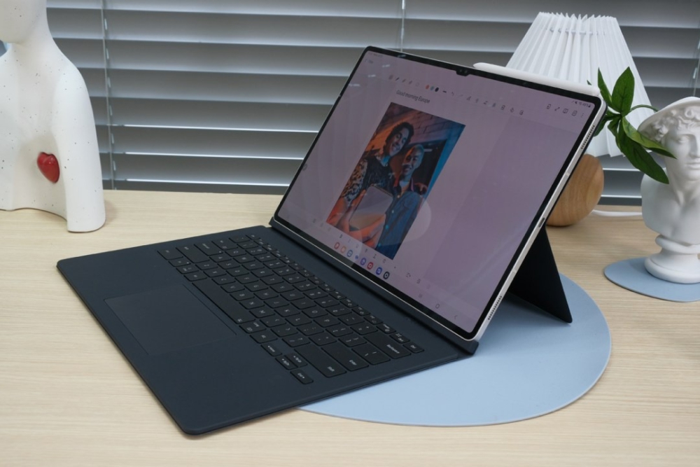 Đánh giá Galaxy Tab S9 Ultra: Quái vật trong làng máy tính bảng