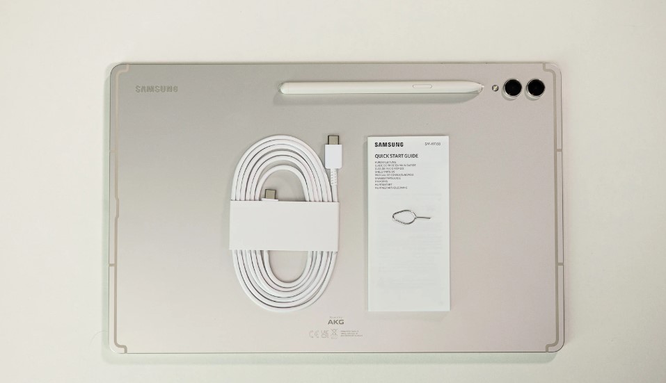 Đánh giá Galaxy Tab S9 Ultra: Quái vật trong làng máy tính bảng