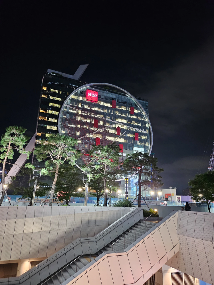 Đánh giá chi tiết Samsung Galaxy Z Flip5: Mẫu điện thoại nắp gập đáng sở hữu nhất hiện nay