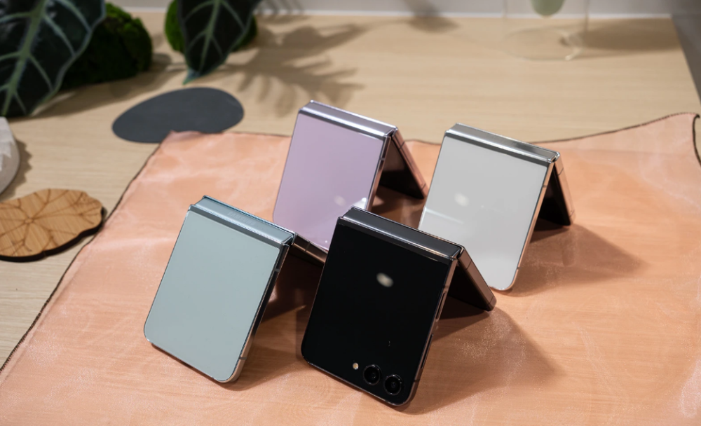 Đánh giá chi tiết Samsung Galaxy Z Flip5: Mẫu điện thoại nắp gập đáng sở hữu nhất hiện nay