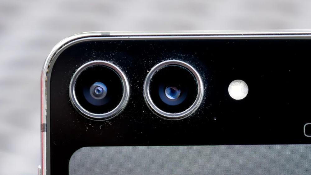 Nhìn lại Samsung Galaxy Z Flip5 sau 2 tháng trải nghiệm: Ưu và nhược điểm là gì?