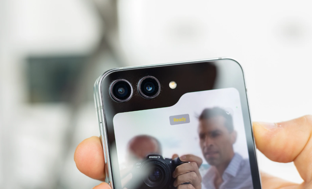 Đánh giá chi tiết Samsung Galaxy Z Flip5: Mẫu điện thoại nắp gập đáng sở hữu nhất hiện nay