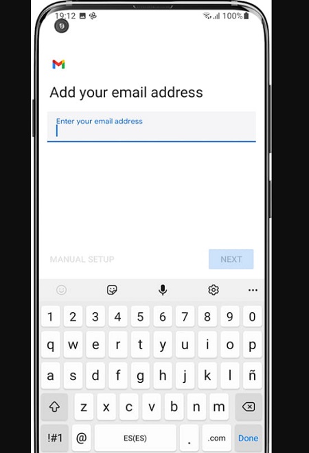 Nhập mật khẩu email đúng 