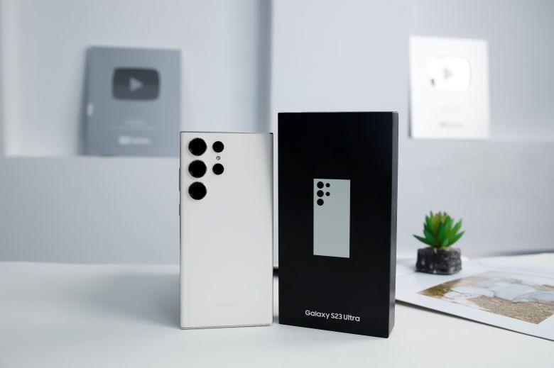 Galaxy S23 Ultra khẳng định vị thế bất chấp việc Apple đang cân nhắc về iPhone Ultra