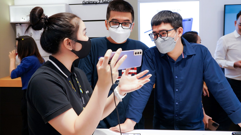 MT Smart là hệ thống bán lẻ các sản phẩm và phụ kiện Samsung chính hãng cao cấp tại TP.HCM 