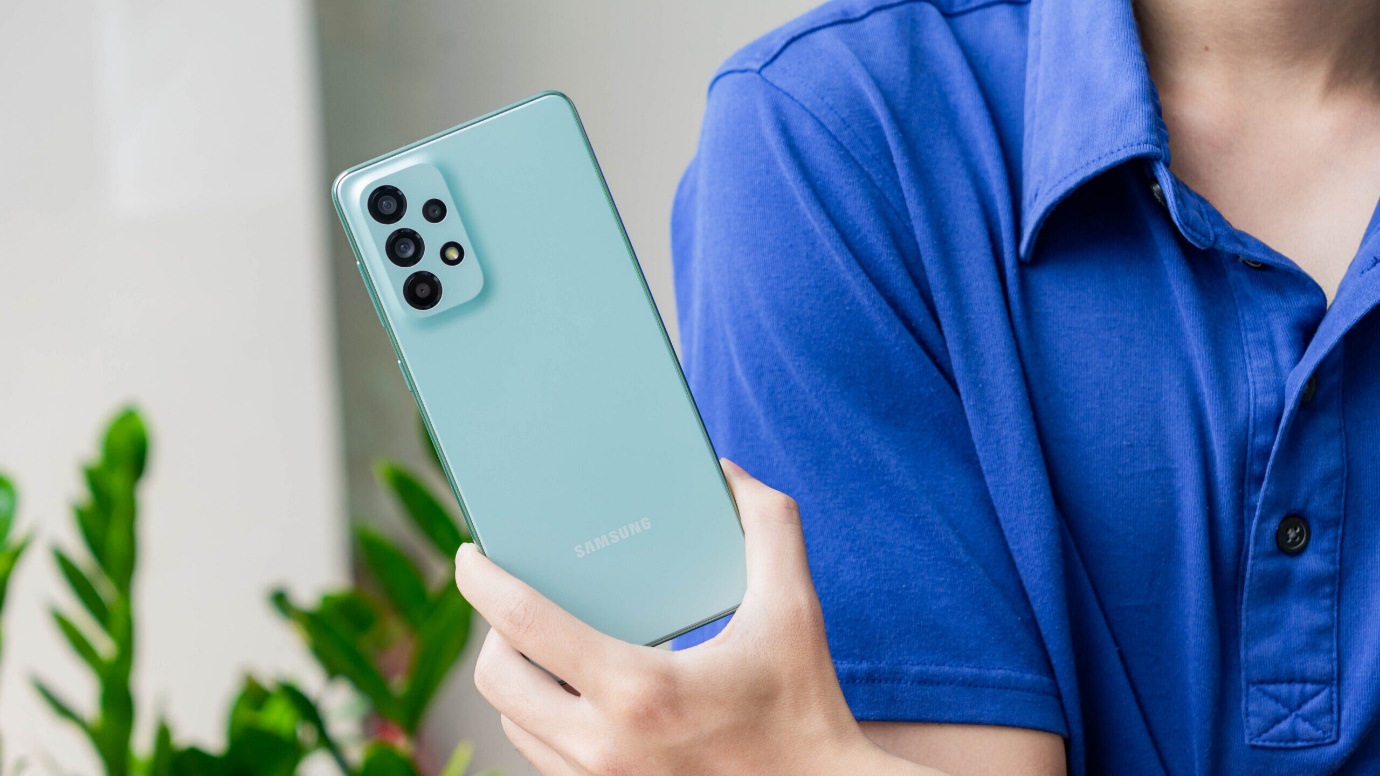 Galaxy A73 5G thiết kế thời thượng