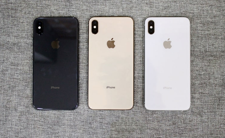 iPhone XS full mau