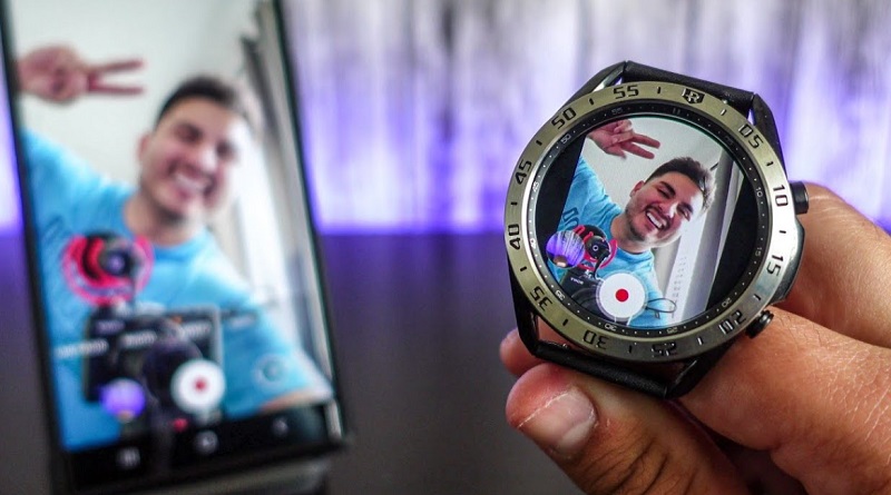 Điều khiển từ xa máy ảnh và nhiều phương tiện trên điện thoại bằng Galaxy Watch