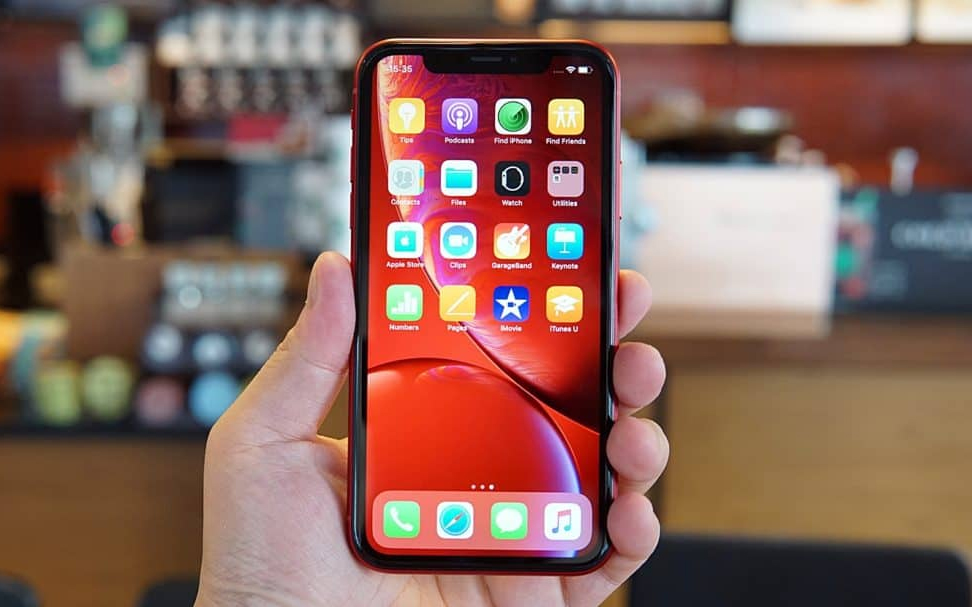 Màn hình iPhone XR tai thỏ tràn viền tích hợp công nghệ LCD