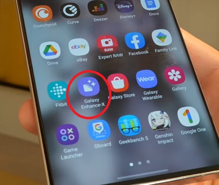 Mở ứng dụng Galaxy Enhance-X trên điện thoại