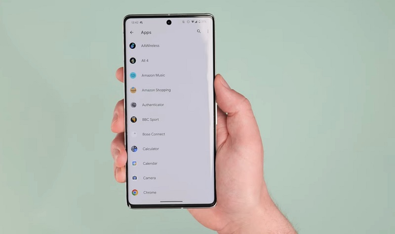 Chọn tùy chọn Apps (Ứng dụng). Sau đó, bạn tìm và chọn ứng dụng mà bạn muốn tạo biểu tượng tùy chỉnh.