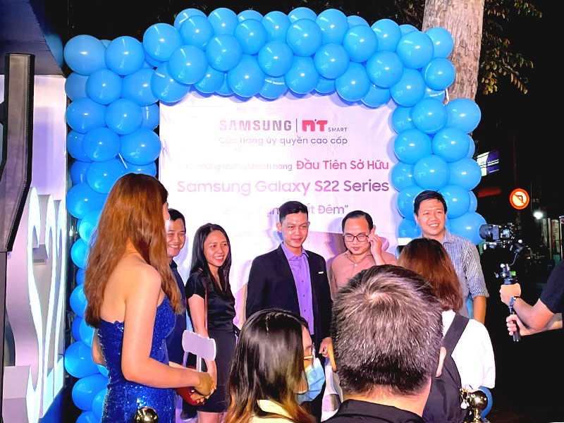Chào đón sự kiện mở bán “Siêu phẩm” Samsung Galaxy S22 tại MT SMART