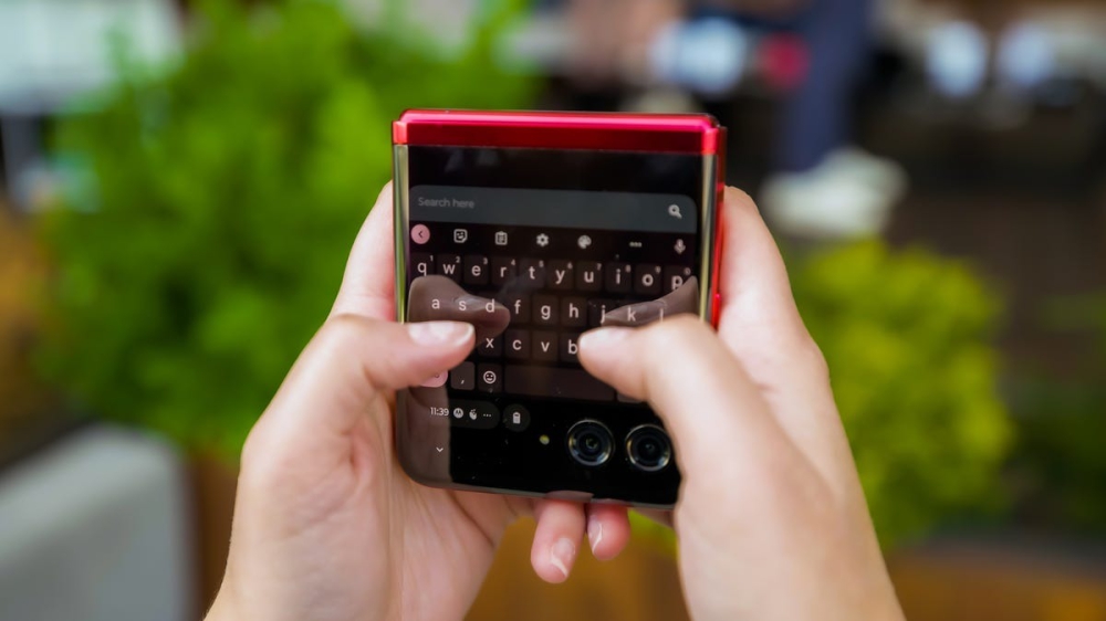 Sau nửa thập kỷ, điện thoại gập đã chứng minh được rằng “2 luôn tốt hơn 1”