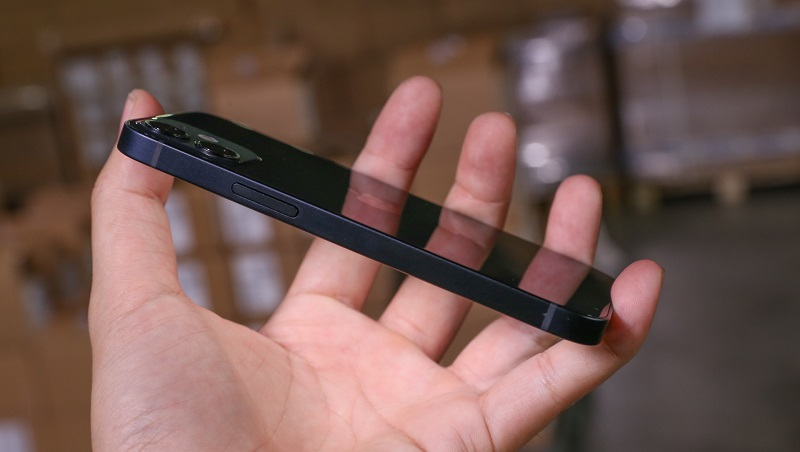 Nên mua iPhone 11 hay 12 Mini với ngân sách dưới 20 triệu