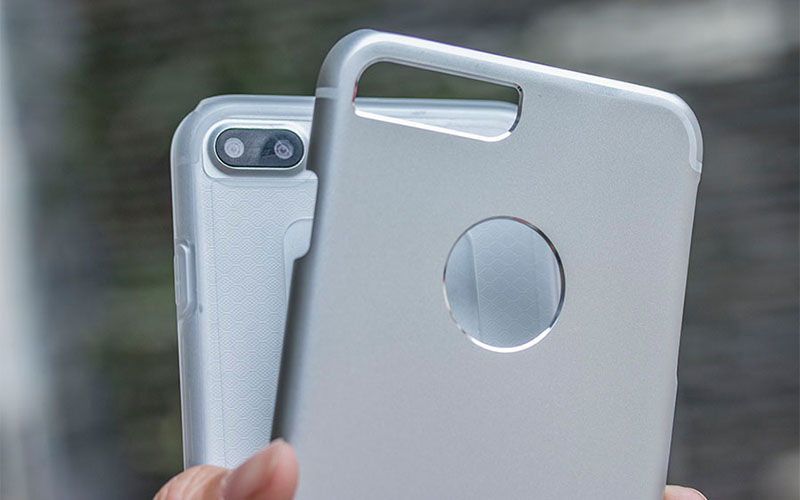 Ốp lưng bằng kim loại (nhôm, thép,...)