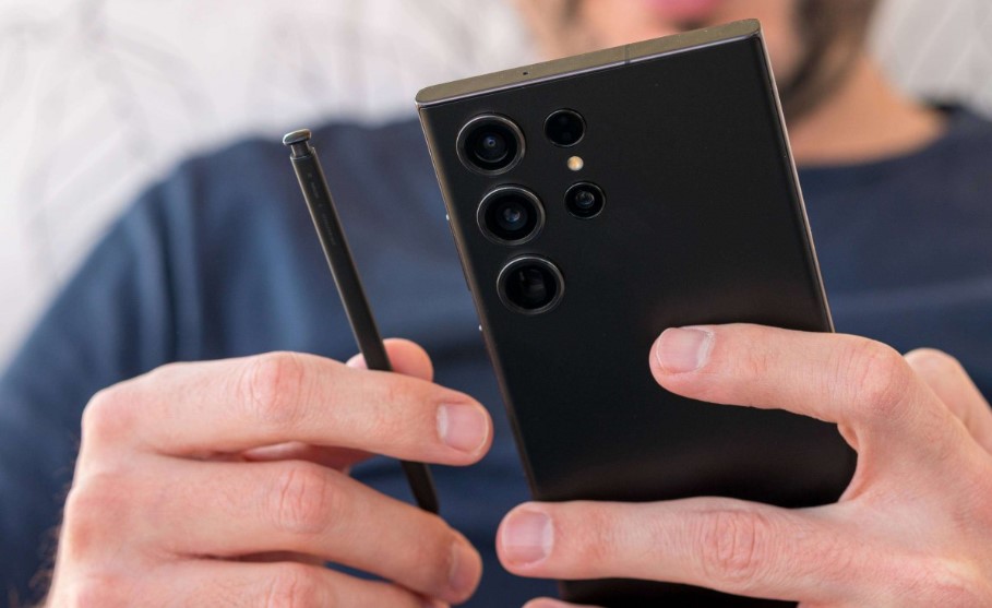 Samsung đã có một năm 2023 với những thăng trầm, thành bại như thế nào?