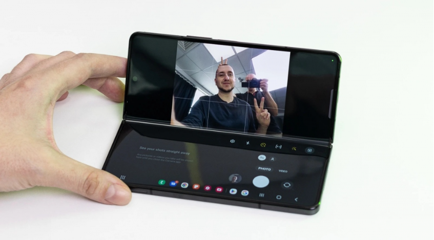 Samsung đang trên con đường hoàn thiện thiết kế điện thoại màn hình gập của mình