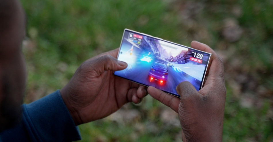 Samsung đang hợp tác với AMD và Qualcomm để đưa công nghệ FSR lên dòng Galaxy S24