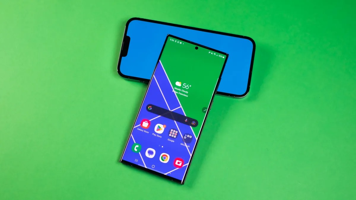 Apple và Samsung đang chạy đua trong việc trở thành ông hoàng “Camera Phone”