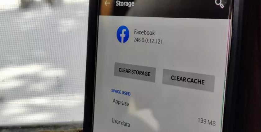 6-cach-don-gian-de-lam-sach-bo-nho-tren-dien-thoai-samsung-ban-nen-biet