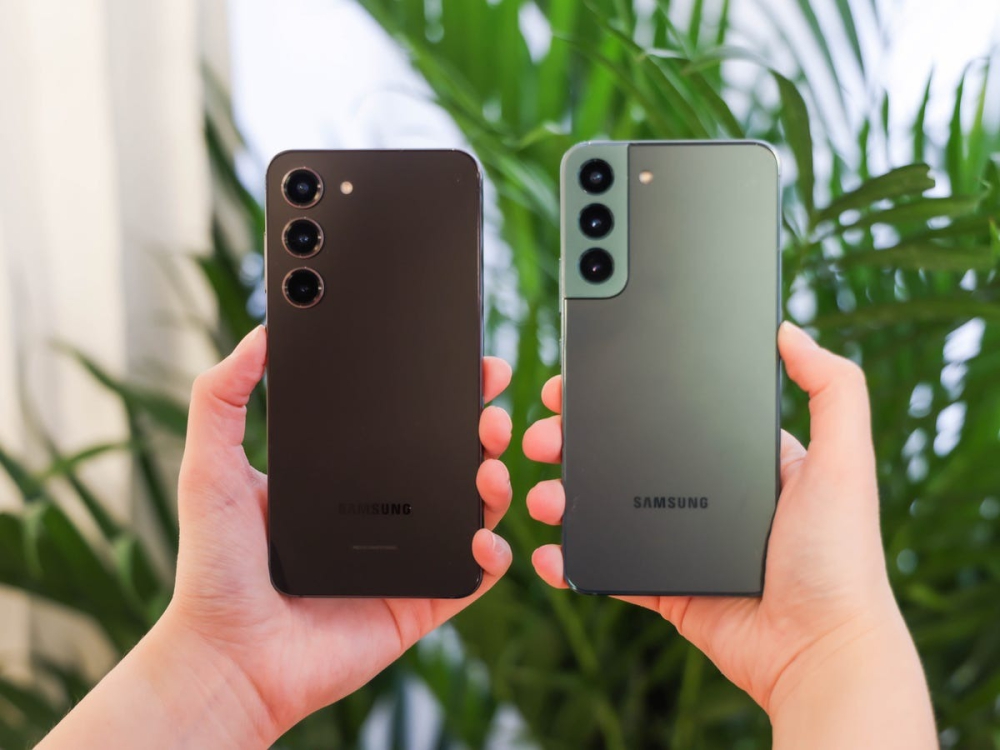 so-sanh-ban-nen-su-dung-lich-samsung-hay-cac-ung-dung-lich-khac