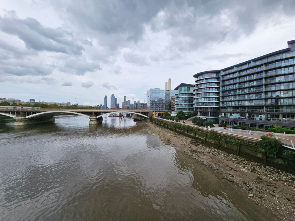 Đọ sức camera iPhone 15 Pro Max vs Galaxy S23 Ultra