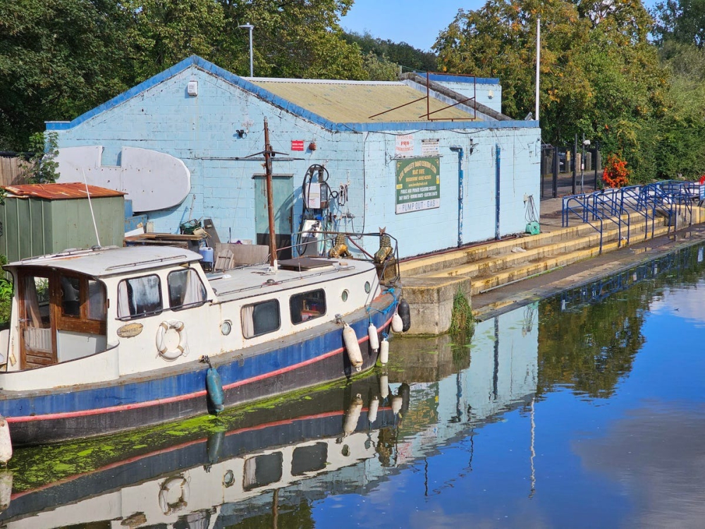 Đọ sức camera iPhone 15 Pro Max vs Galaxy S23 Ultra