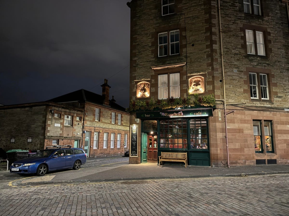 Đọ sức camera iPhone 15 Pro Max vs Galaxy S23 Ultra