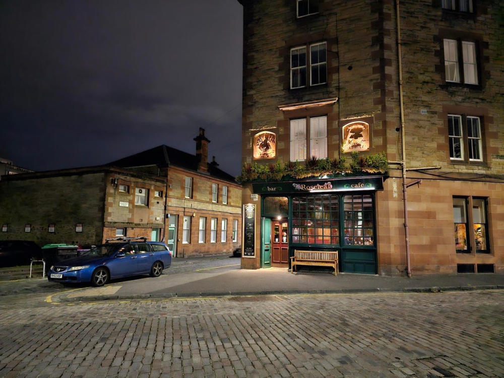 Đọ sức camera iPhone 15 Pro Max vs Galaxy S23 Ultra