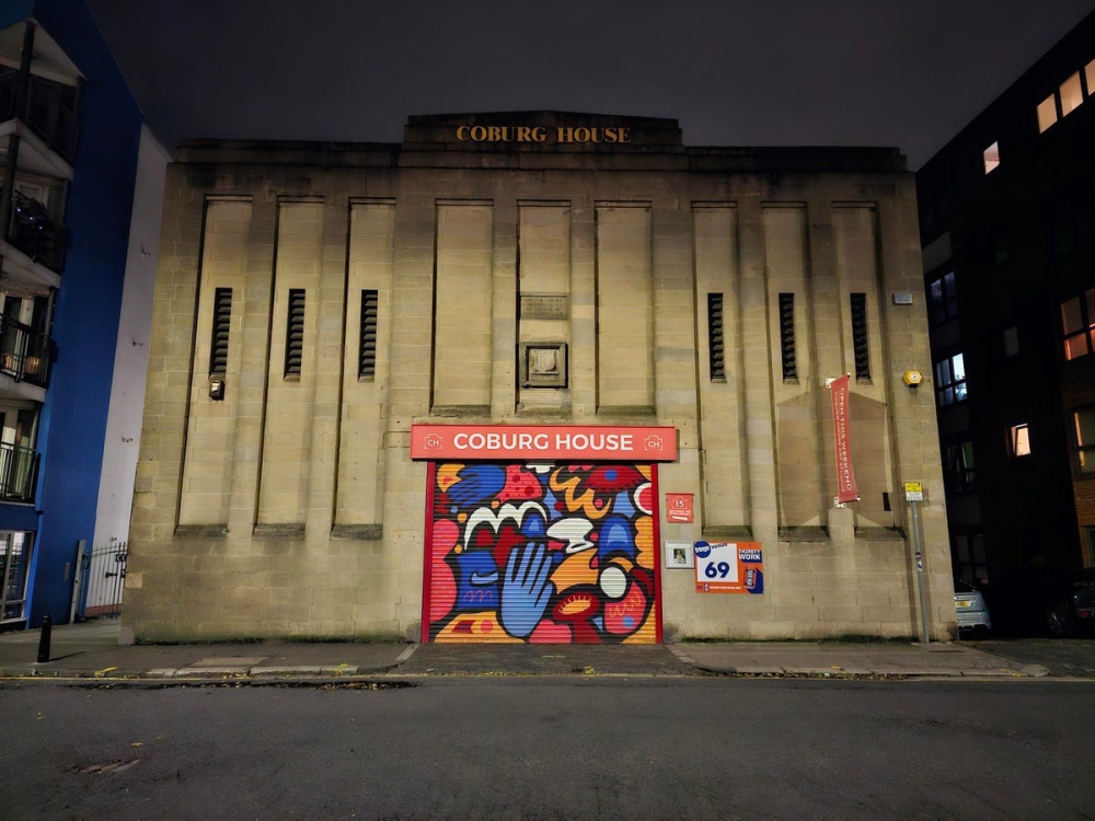 Đọ sức camera iPhone 15 Pro Max vs Galaxy S23 Ultra