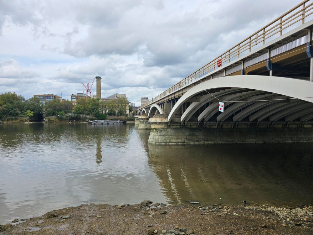 Đọ sức camera iPhone 15 Pro Max vs Galaxy S23 Ultra